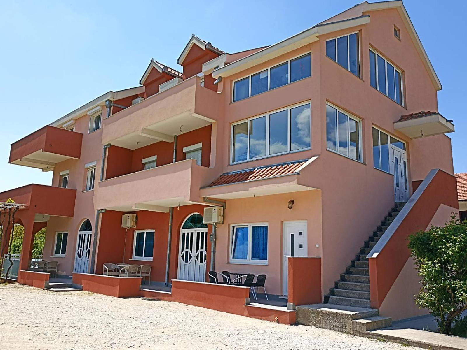 Apartmani Slado Trebinje Exterior photo